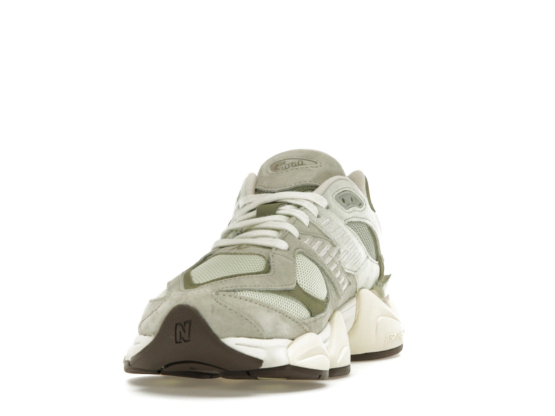 Vue 12 de New Balance 9060 Olivine