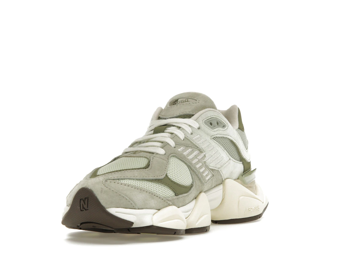 Vue 13 de New Balance 9060 Olivine