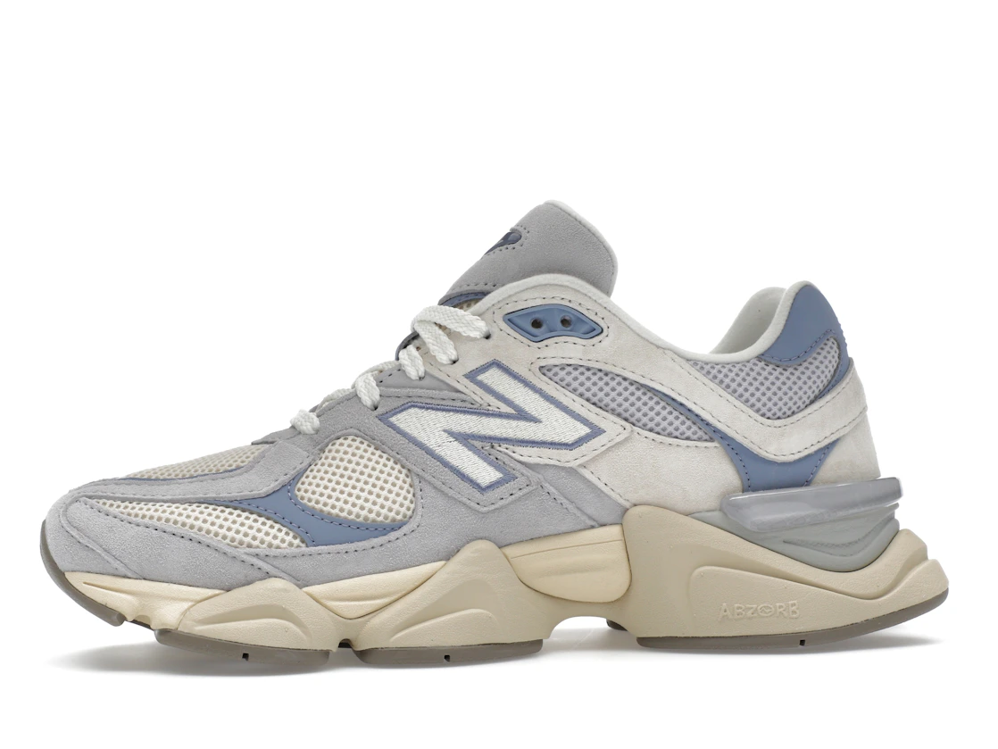 Vue 18 de New Balance 9060 Pearl Grey Linen