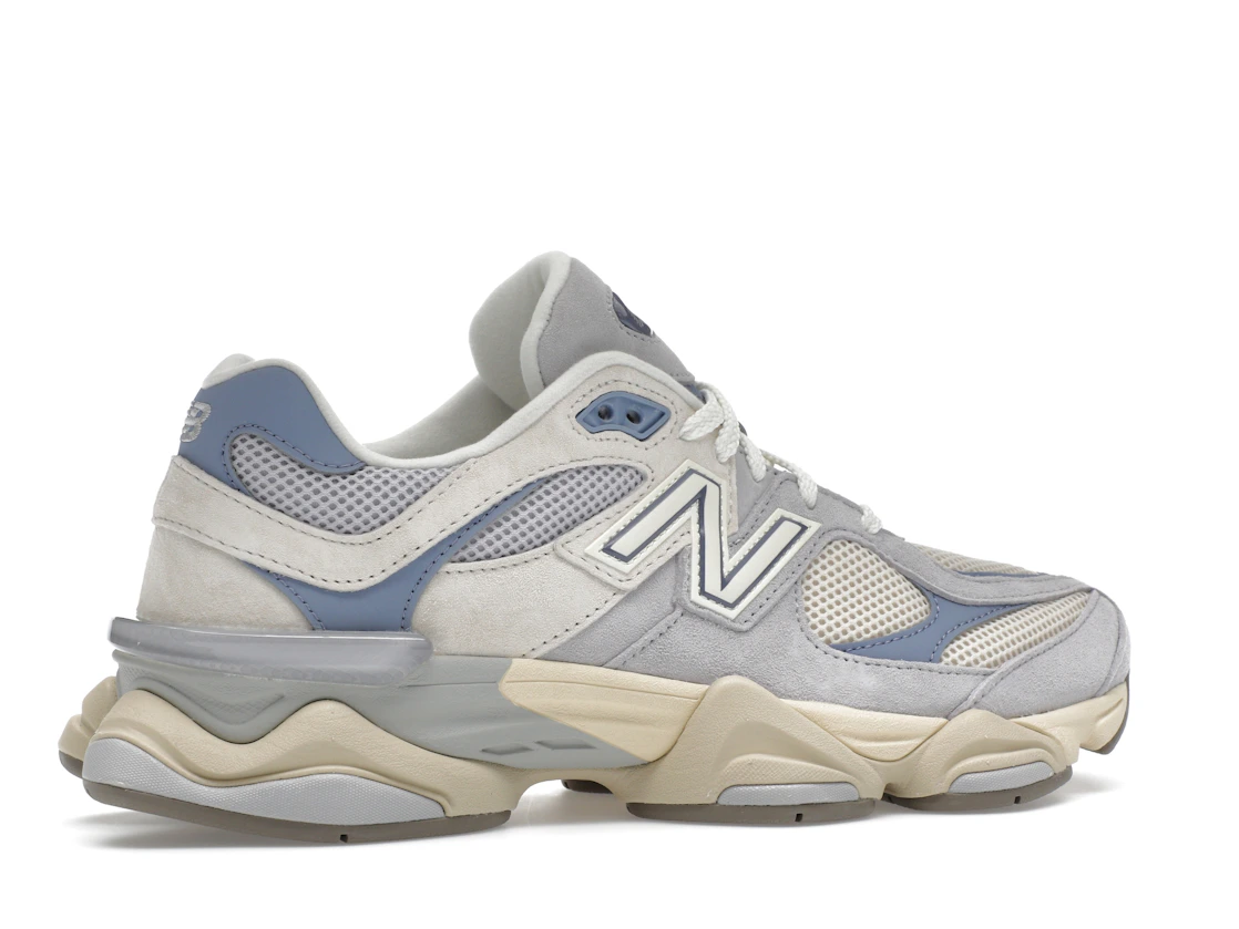 Vue 35 de New Balance 9060 Pearl Grey Linen
