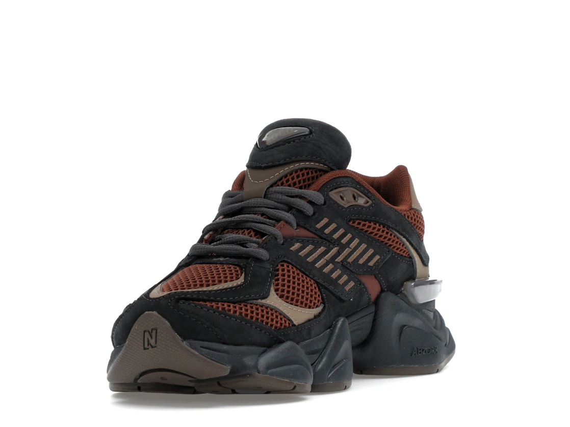 Vue 13 de New Balance 9060 Phantom Rich Oak