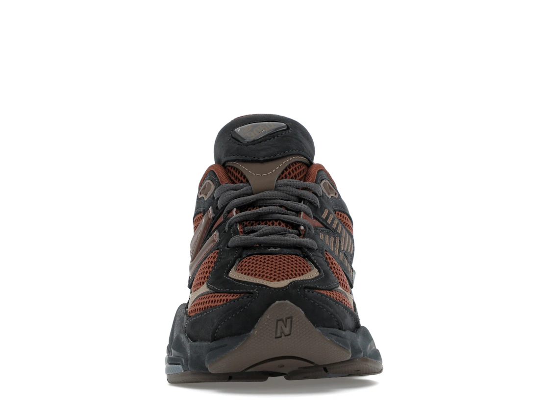 Vue 10 de New Balance 9060 Phantom Rich Oak