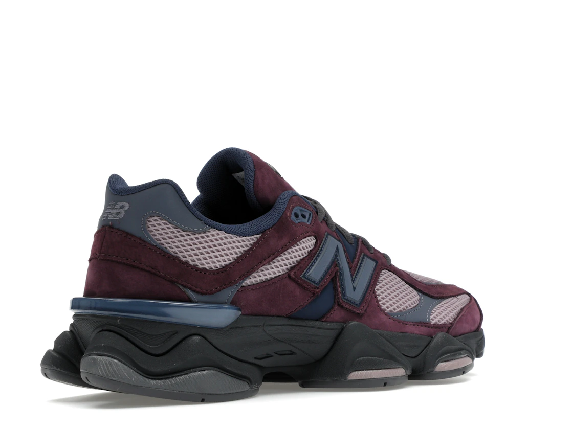Vue 33 de New Balance 9060 Plum Brown Ice Wine