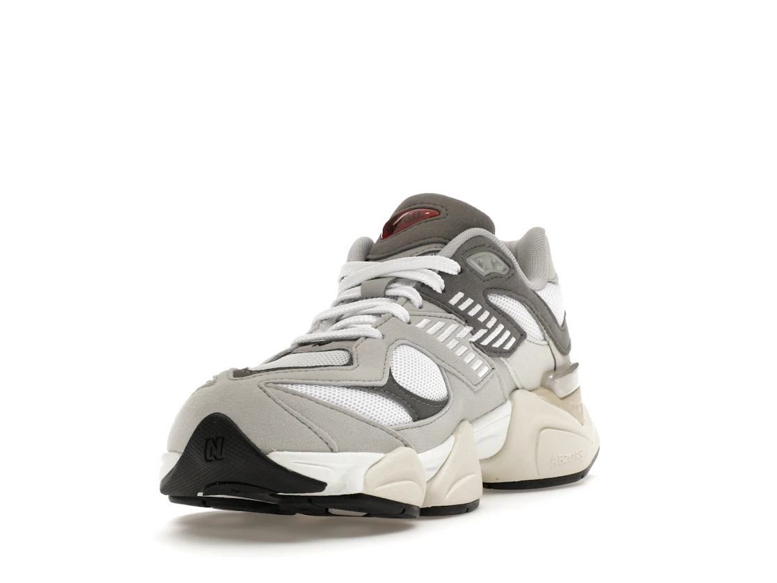 Vue 13 de New Balance 9060 Rain Cloud (GS)