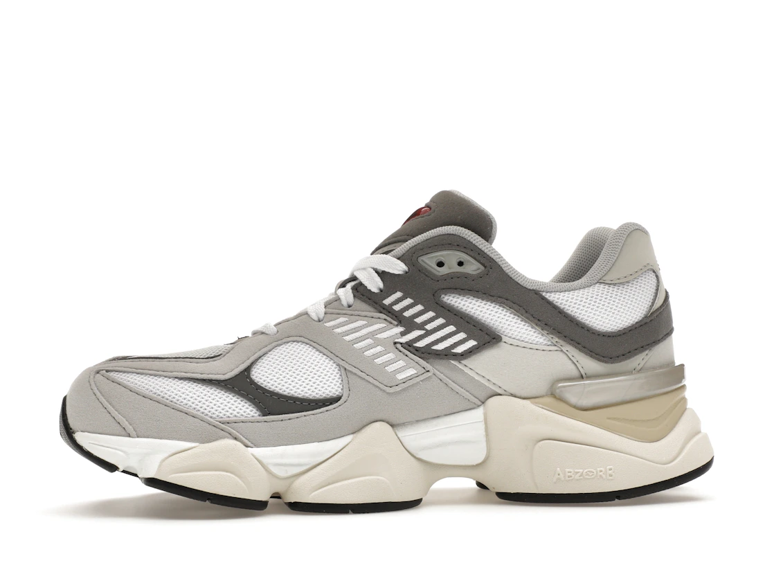 Vue 18 de New Balance 9060 Rain Cloud (GS)