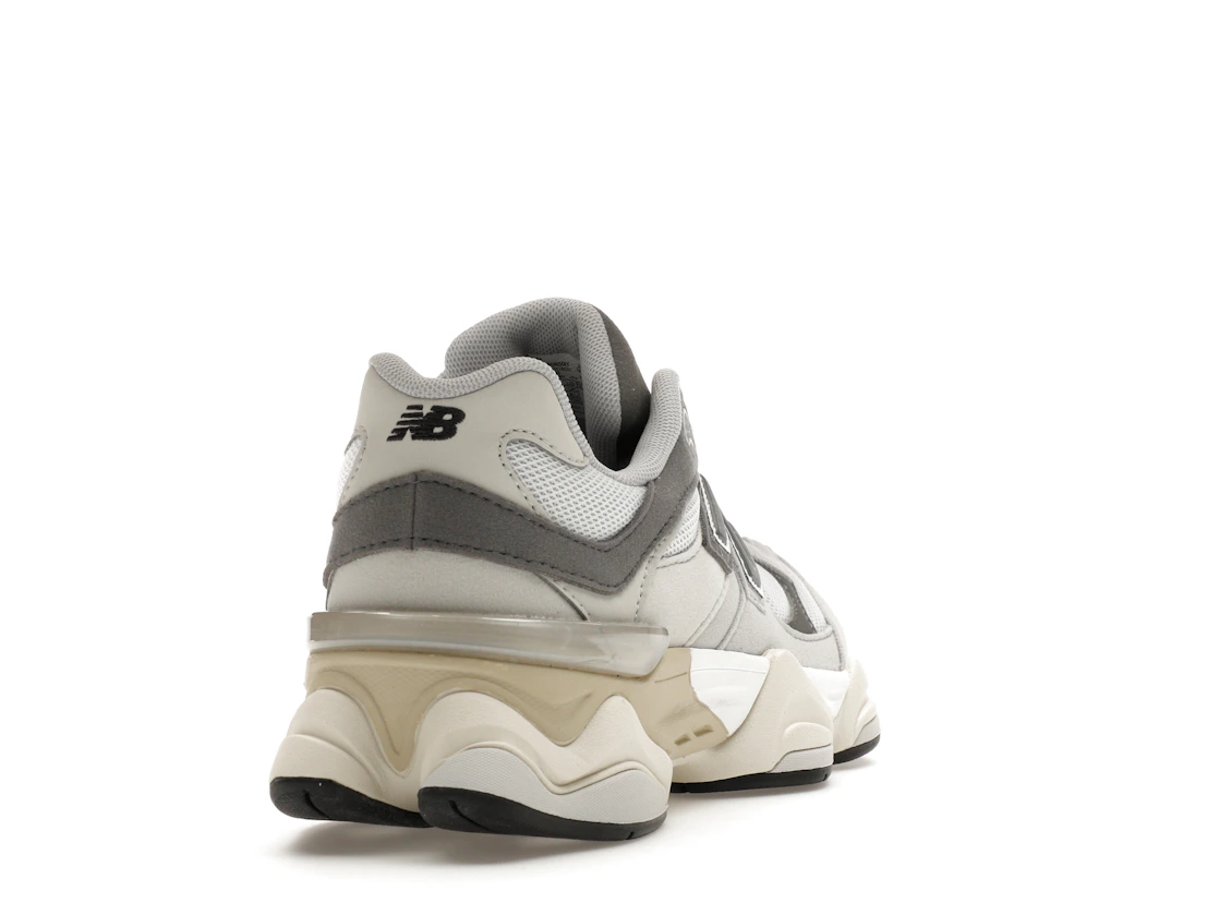 Vue 30 de New Balance 9060 Rain Cloud (GS)