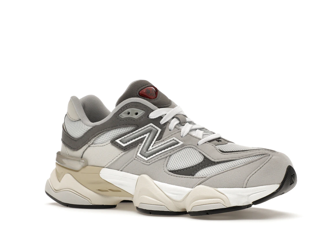 Vue 4 de New Balance 9060 Rain Cloud (GS)