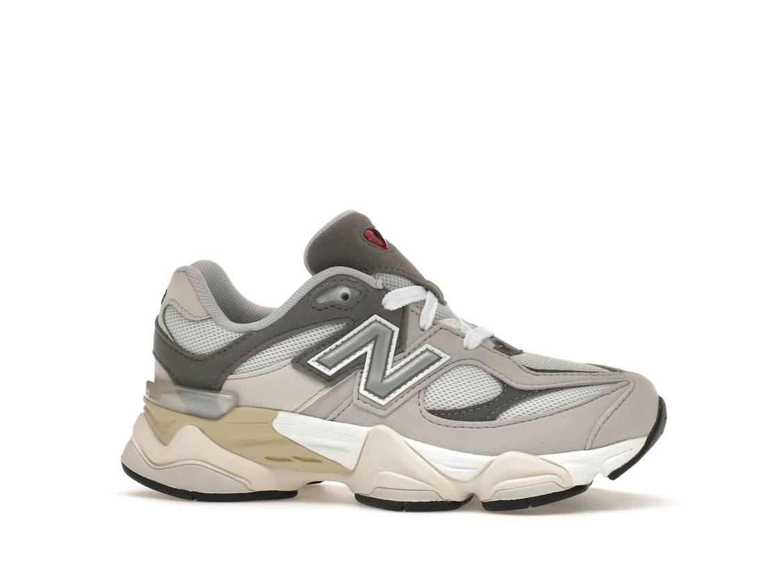 Vue 2 de New Balance 9060 Rain Cloud (PS)