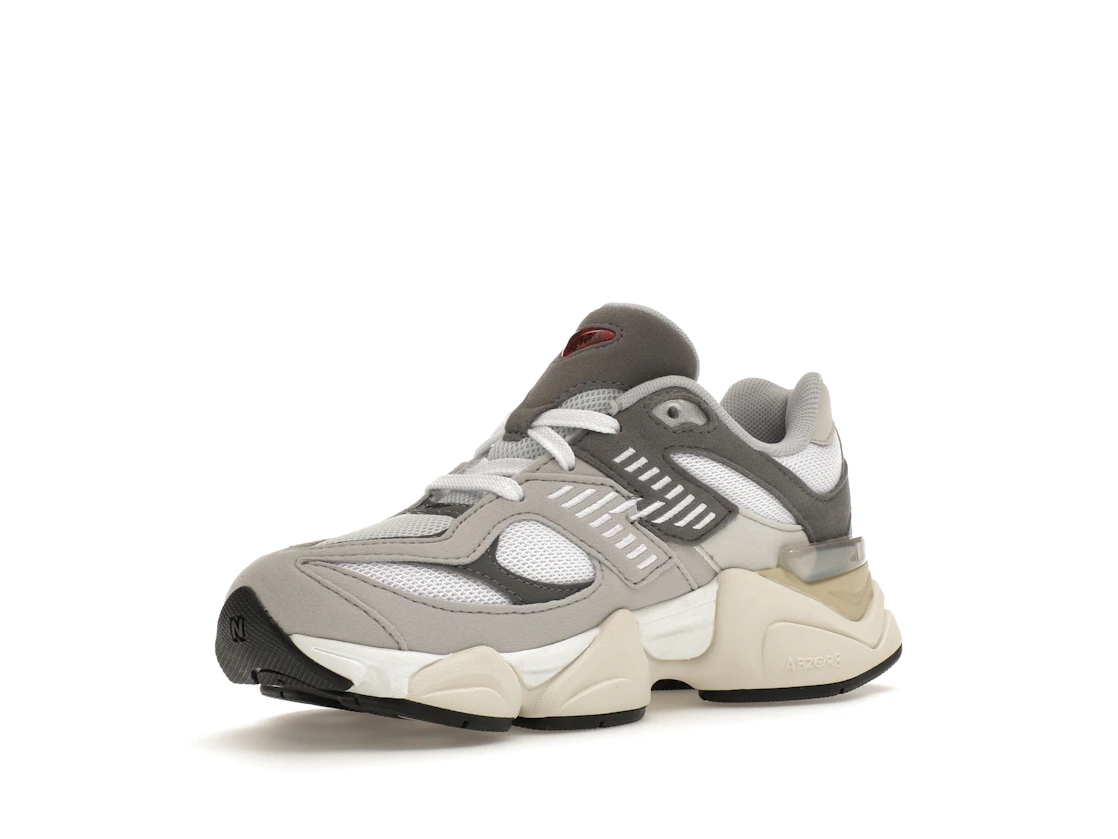 Vue 15 de New Balance 9060 Rain Cloud (PS)