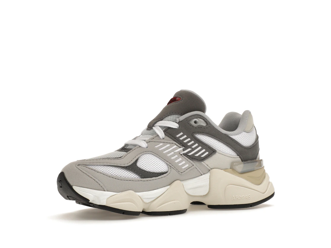 Vue 16 de New Balance 9060 Rain Cloud (PS)