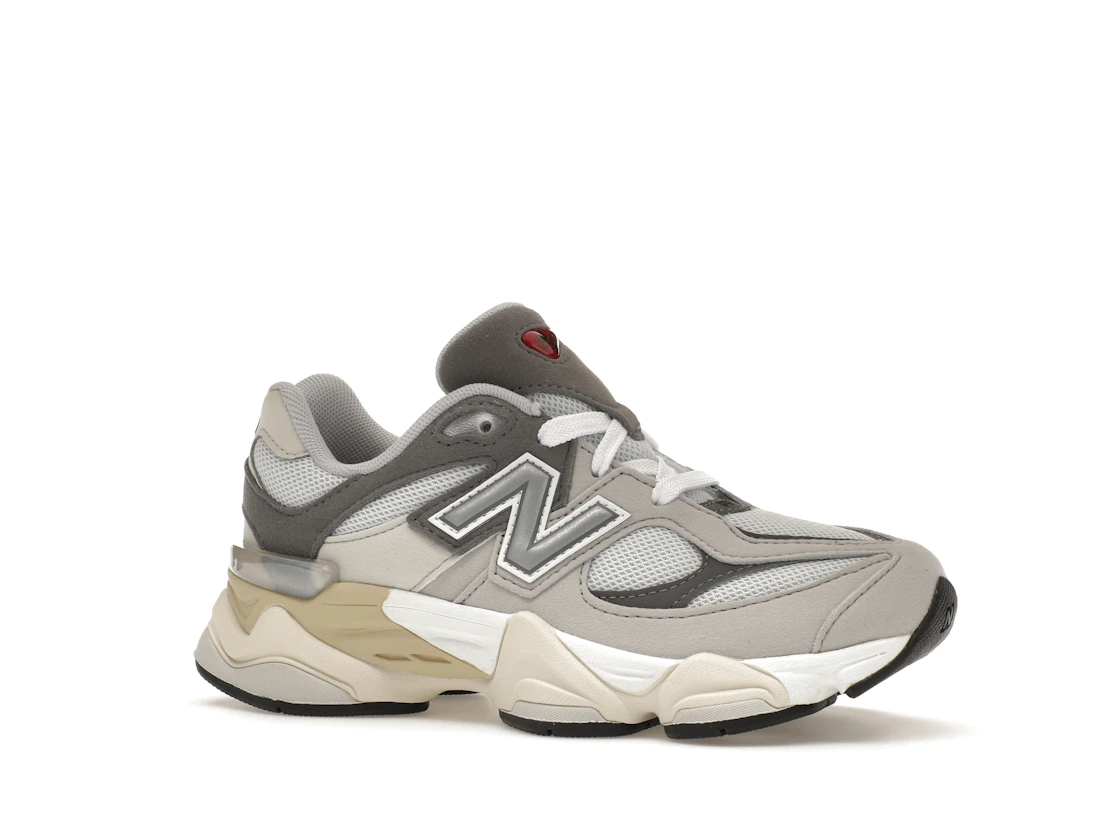 Vue 3 de New Balance 9060 Rain Cloud (PS)