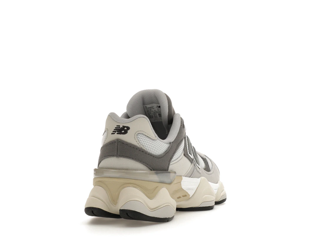 Vue 30 de New Balance 9060 Rain Cloud (PS)