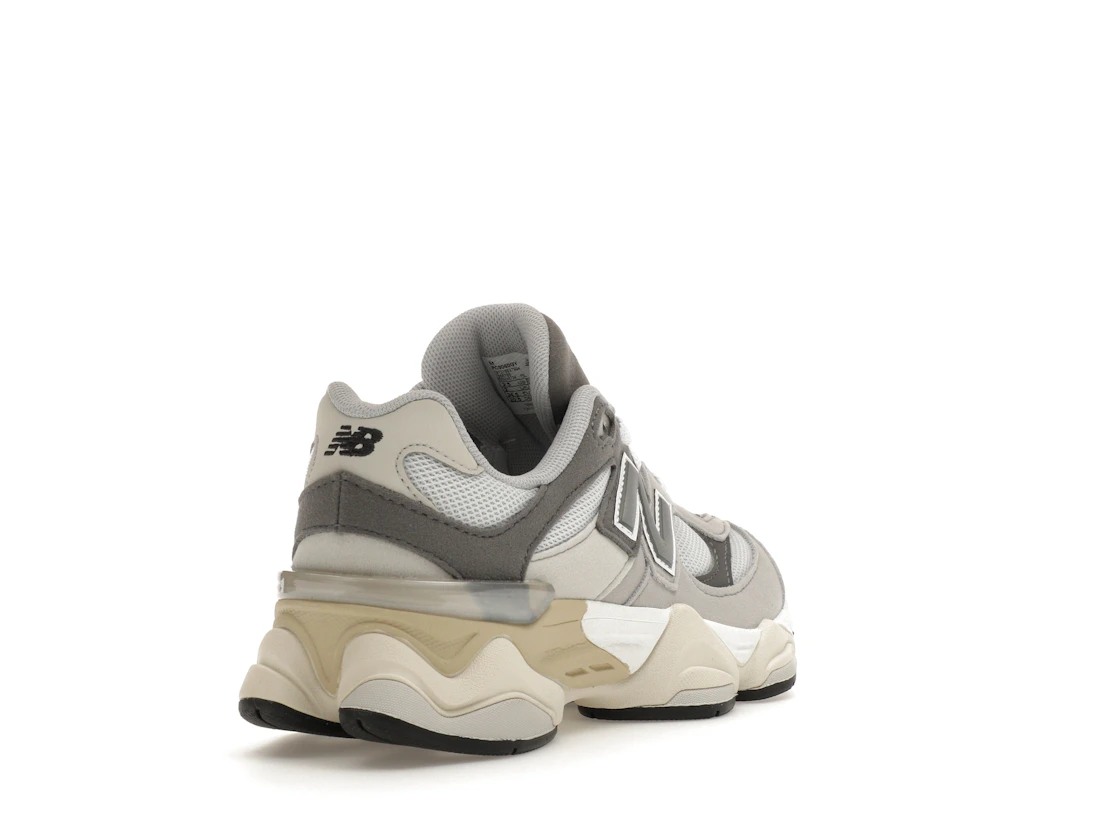 Vue 31 de New Balance 9060 Rain Cloud (PS)