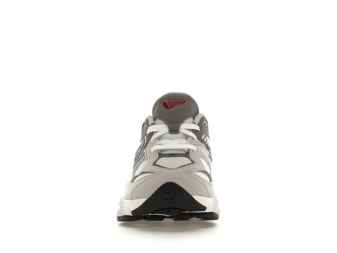 Vue 10 de New Balance 9060 Rain Cloud (PS)