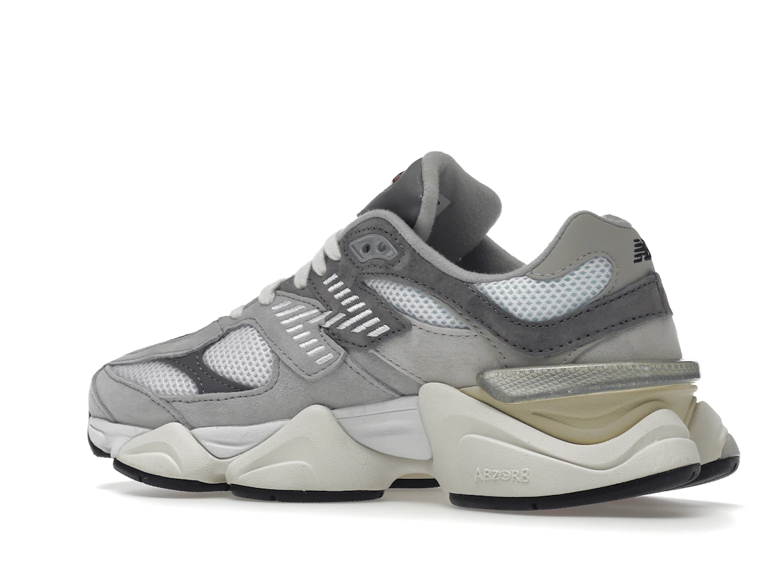 Vue 22 de New Balance 9060 Rain Cloud Grey