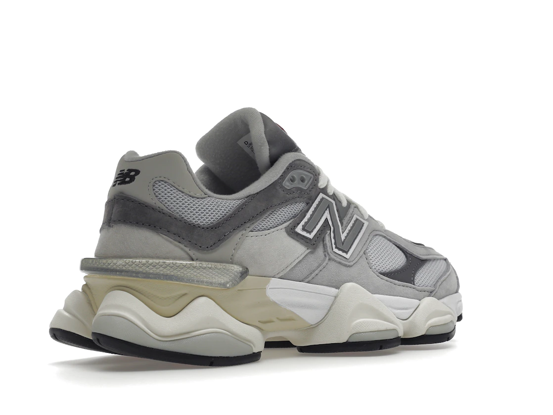 Vue 33 de New Balance 9060 Rain Cloud Grey