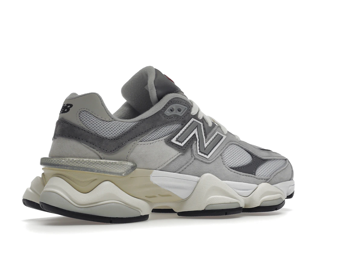 Vue 34 de New Balance 9060 Rain Cloud Grey