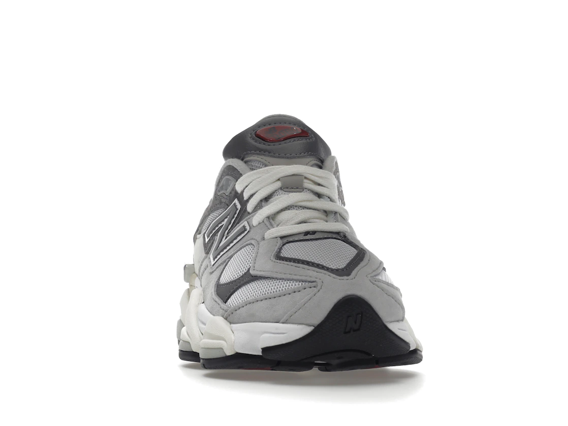 Vue 9 de New Balance 9060 Rain Cloud Grey