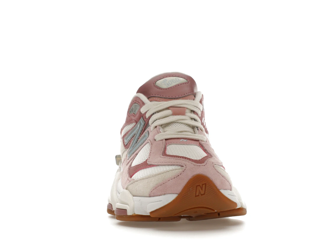 Vue 9 de New Balance 9060 Rose Pink