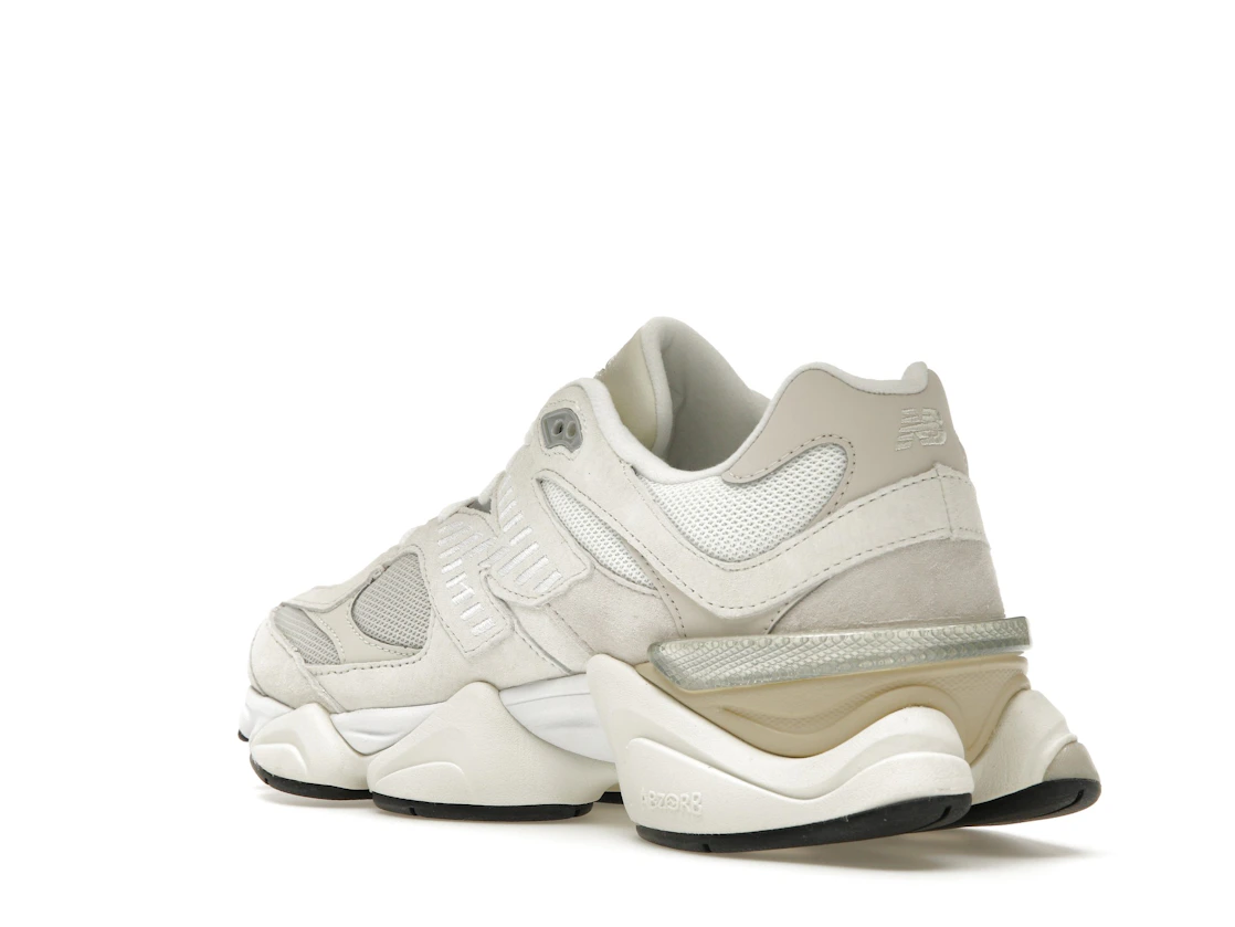 Vue 24 de New Balance 9060 Sea Salt Moonbeam