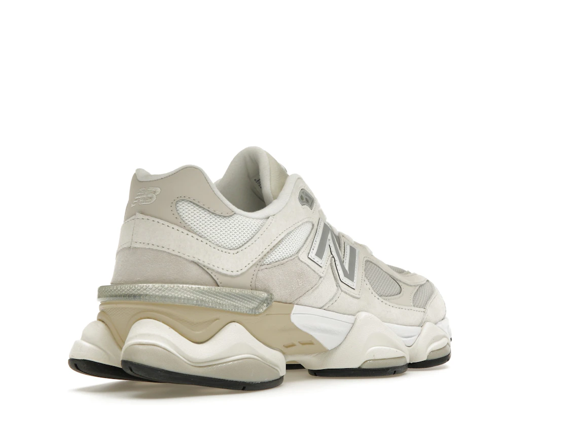 Vue 32 de New Balance 9060 Sea Salt Moonbeam