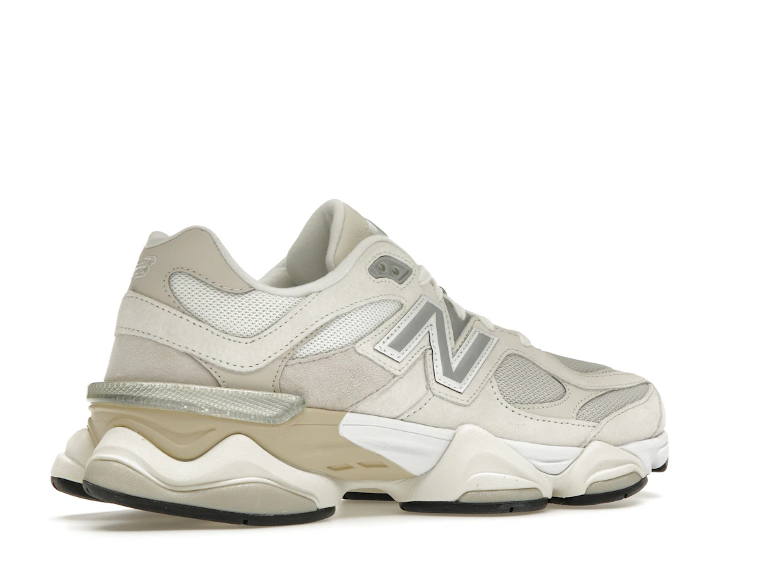 Vue 34 de New Balance 9060 Sea Salt Moonbeam