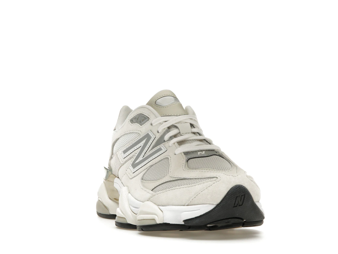 Vue 8 de New Balance 9060 Sea Salt Moonbeam