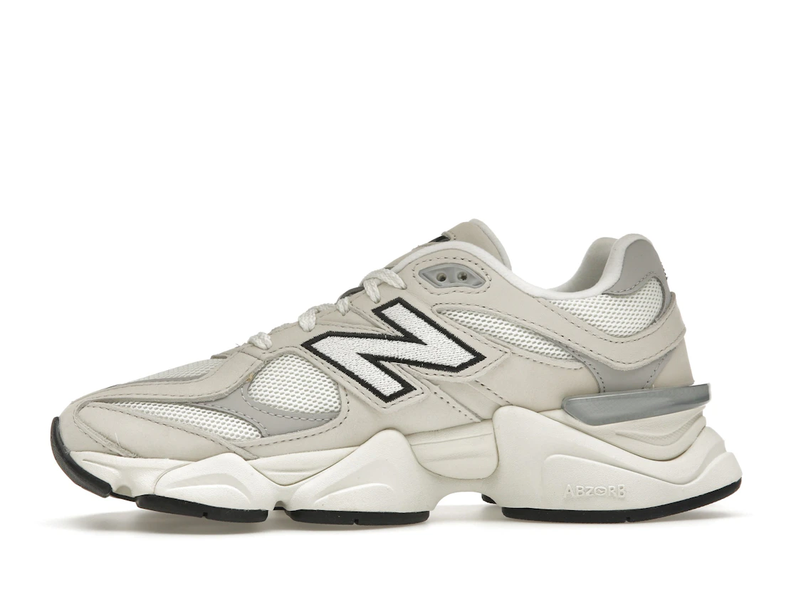 Vue 18 de New Balance 9060 Sea Salt Raincloud