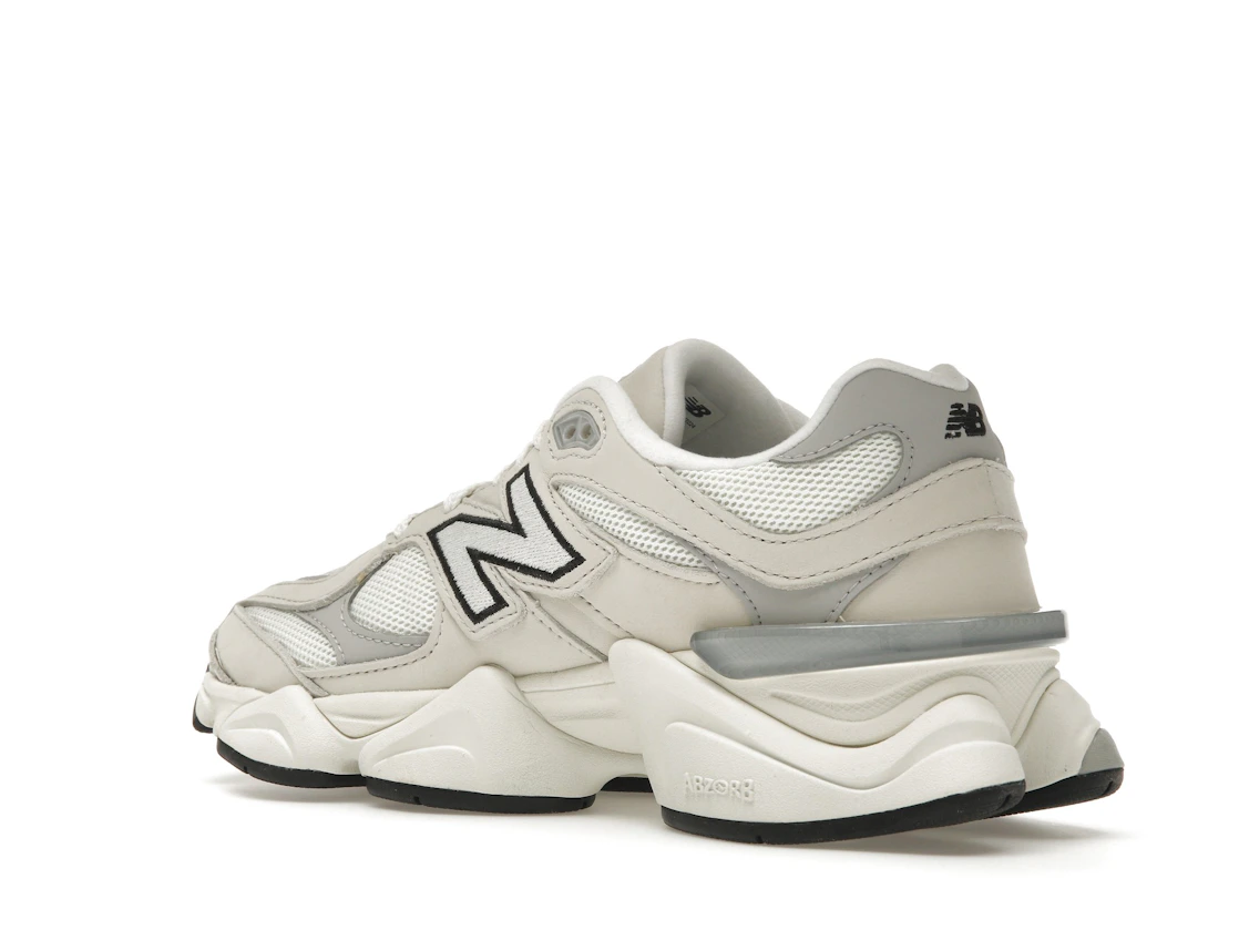 Vue 23 de New Balance 9060 Sea Salt Raincloud