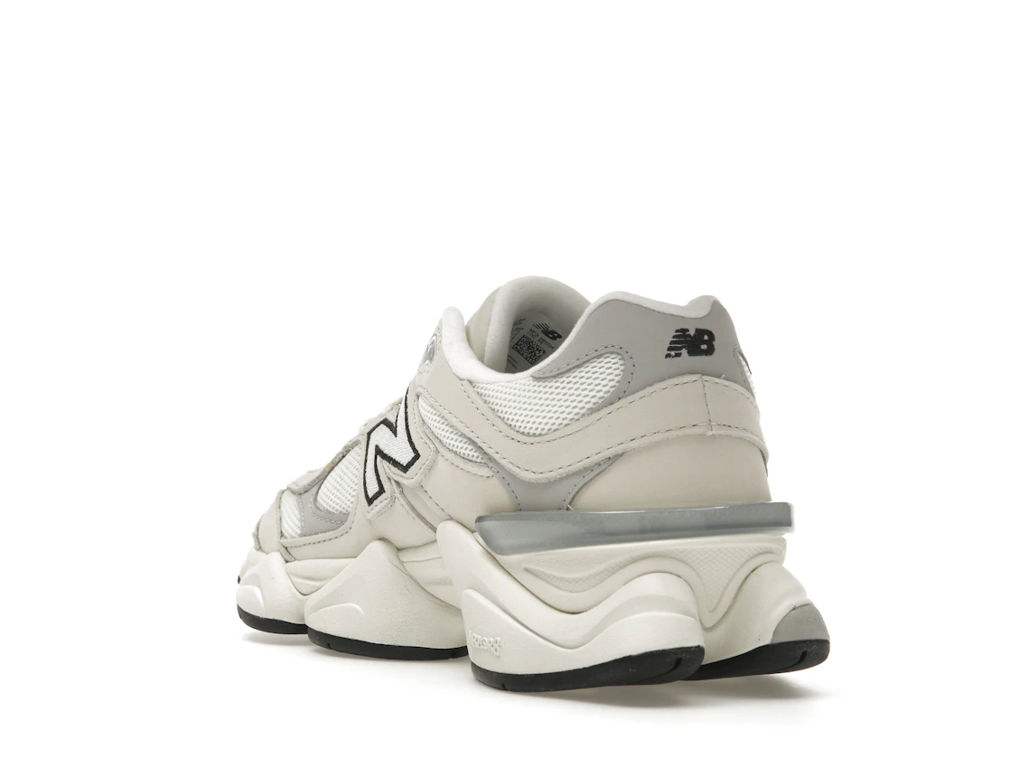Vue 25 de New Balance 9060 Sea Salt Raincloud
