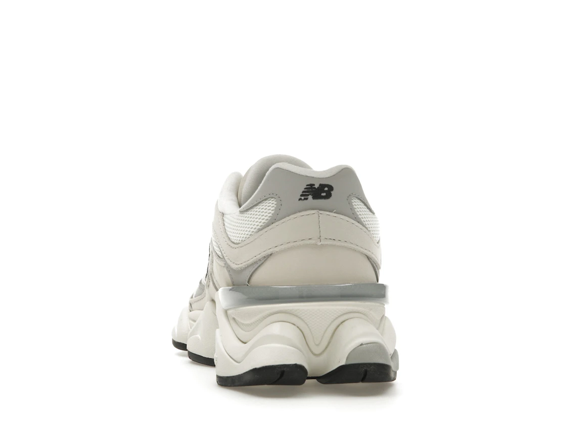 Vue 27 de New Balance 9060 Sea Salt Raincloud