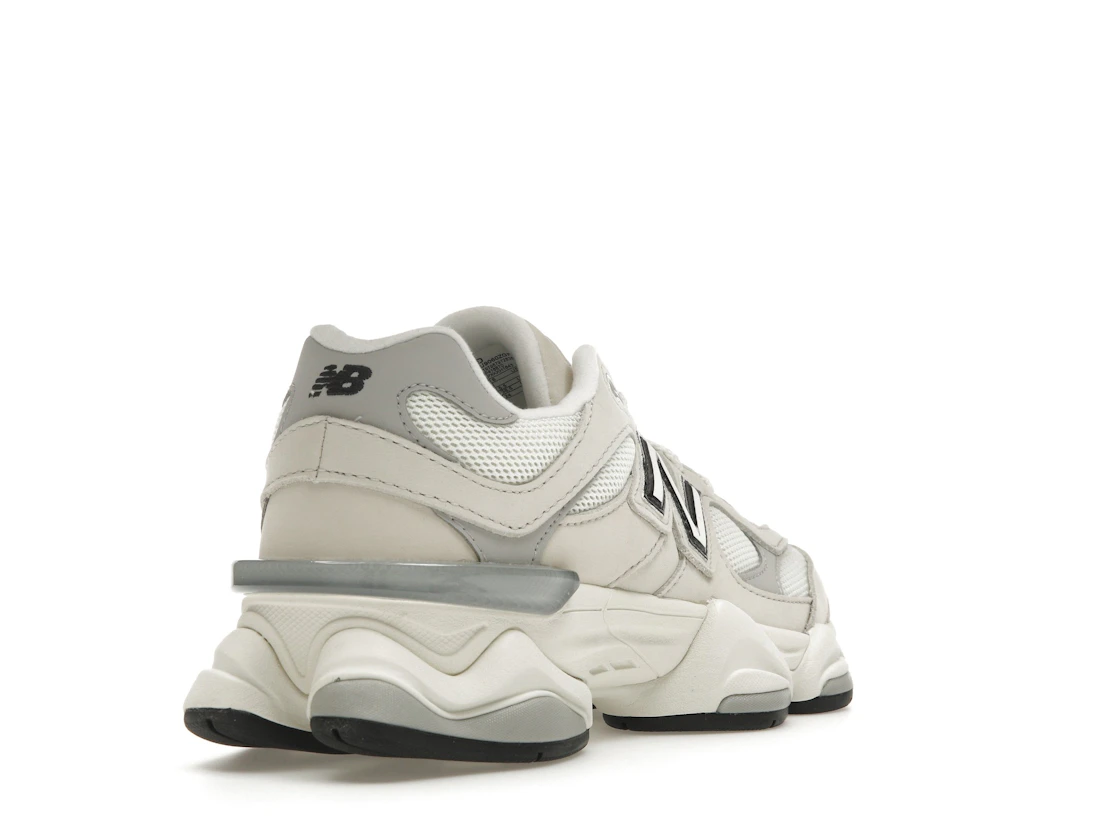 Vue 31 de New Balance 9060 Sea Salt Raincloud