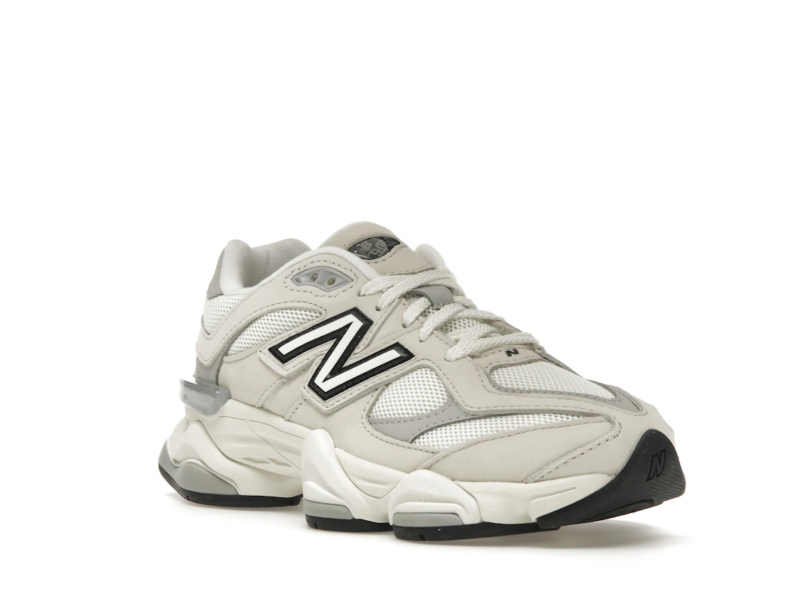Vue 6 de New Balance 9060 Sea Salt Raincloud