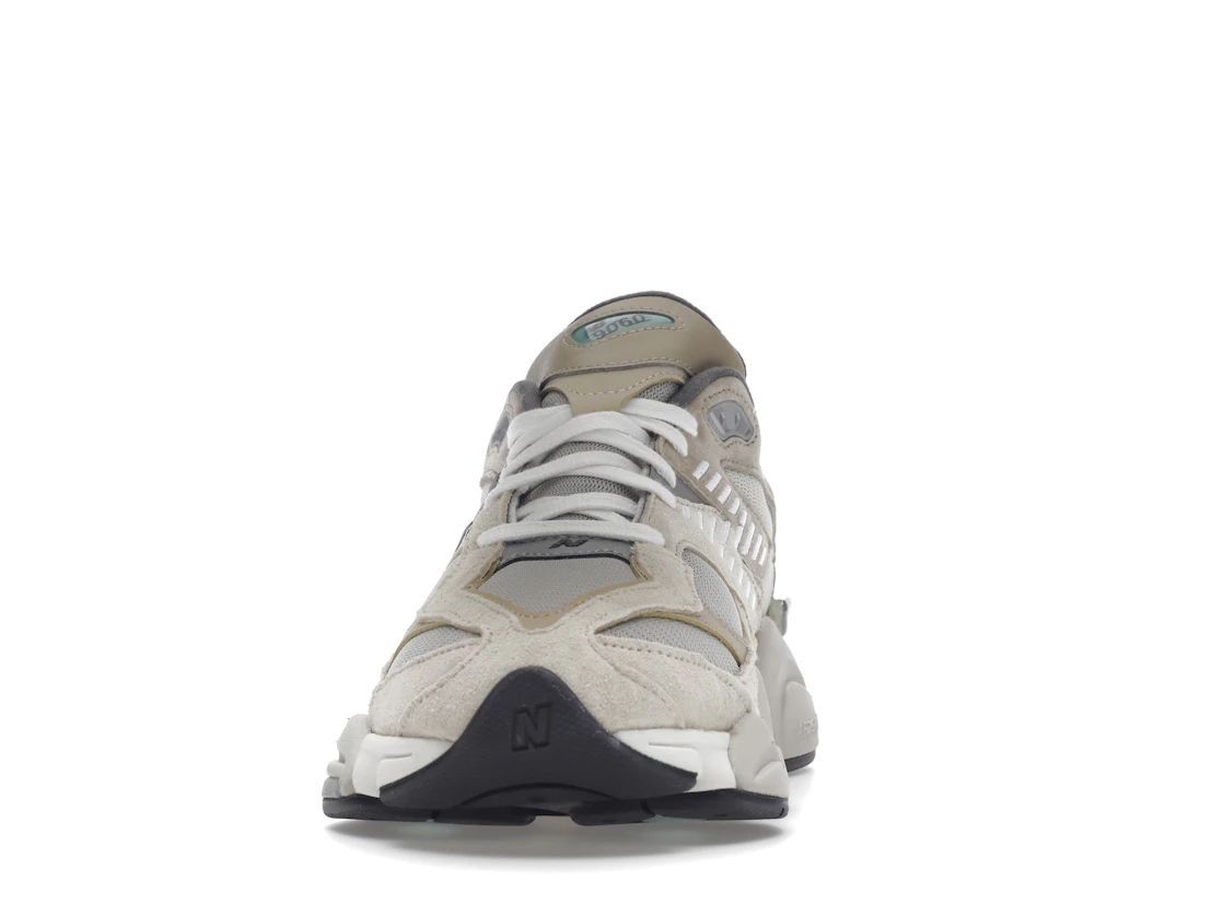Vue 11 de New Balance 9060 Sea Salt