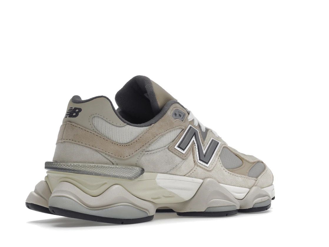 Vue 33 de New Balance 9060 Sea Salt