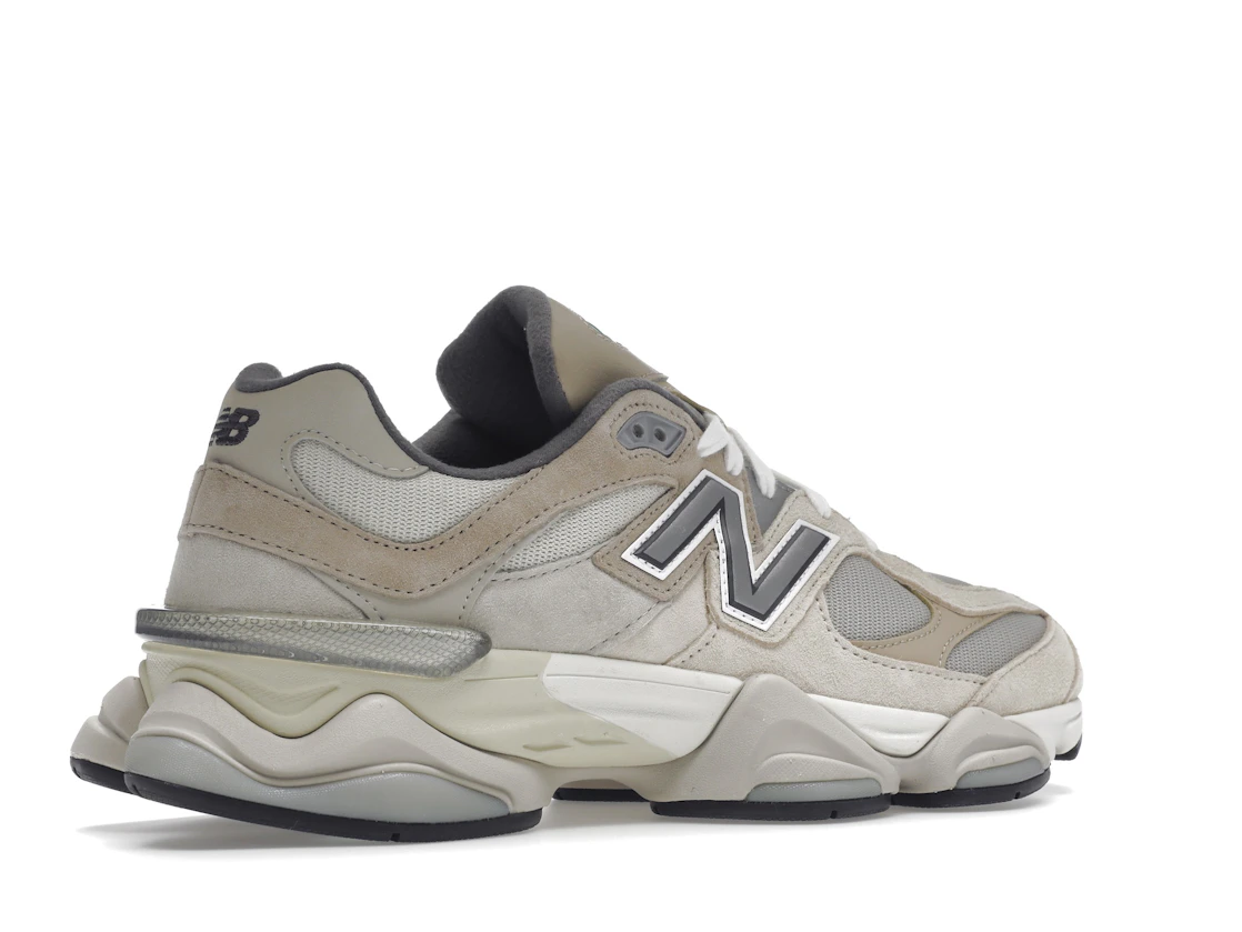 Vue 34 de New Balance 9060 Sea Salt