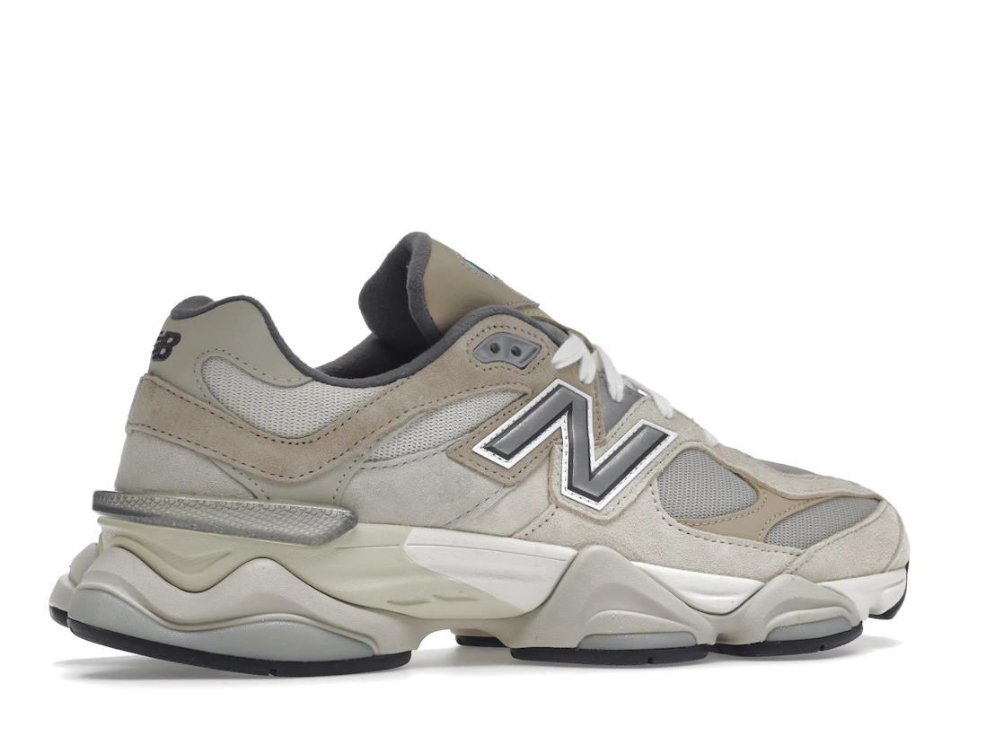 Vue 35 de New Balance 9060 Sea Salt