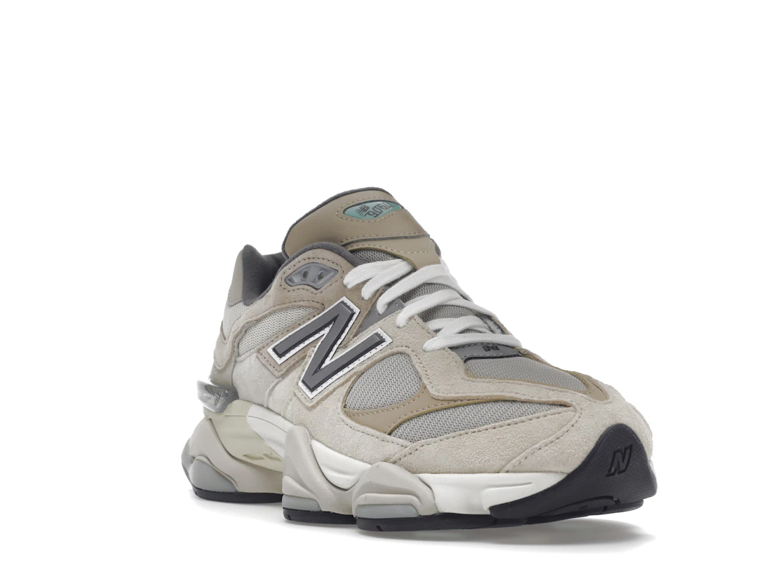 Vue 7 de New Balance 9060 Sea Salt