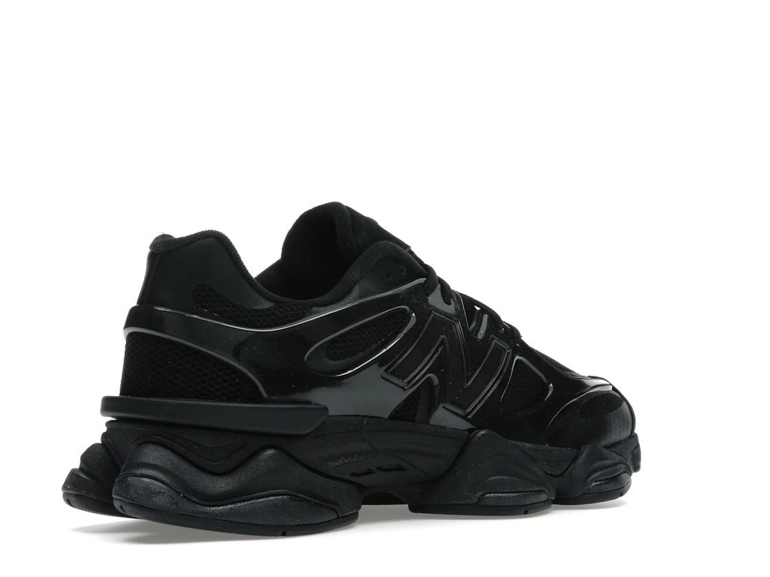 Vue 33 de New Balance 9060 Sea Stone Black