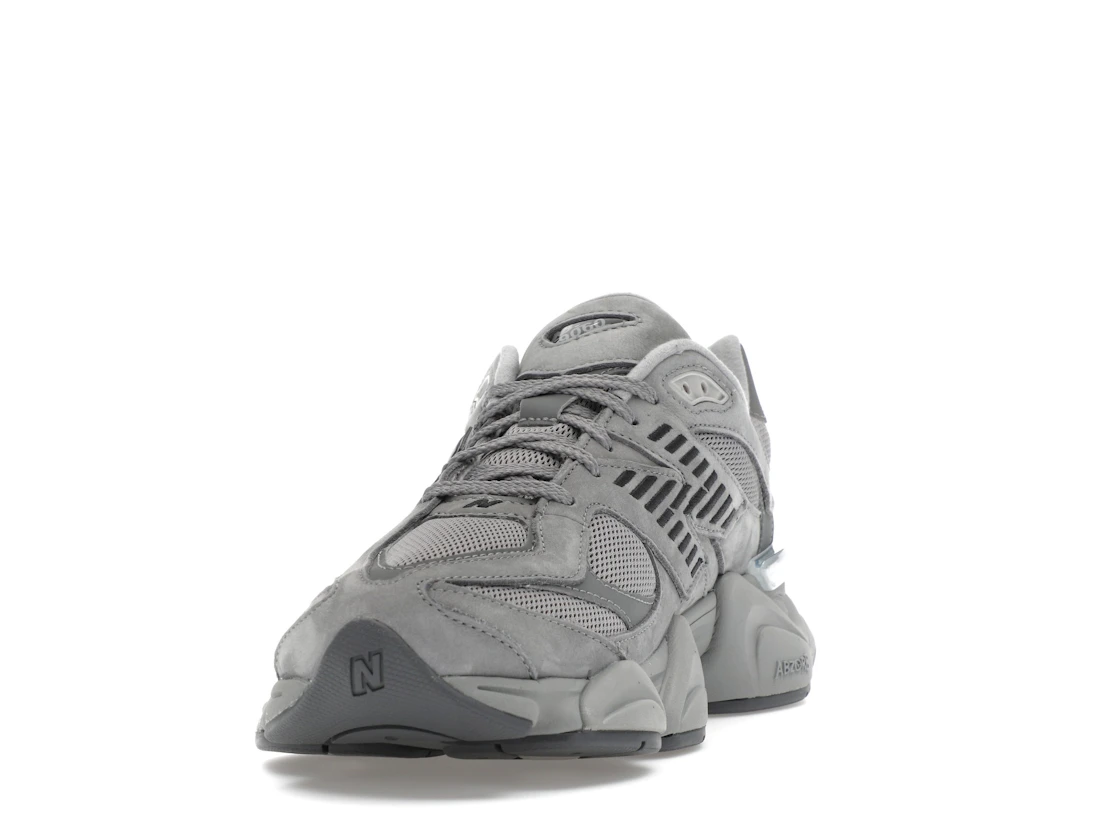 Vue 12 de New Balance 9060 Shadow Grey Castlerock