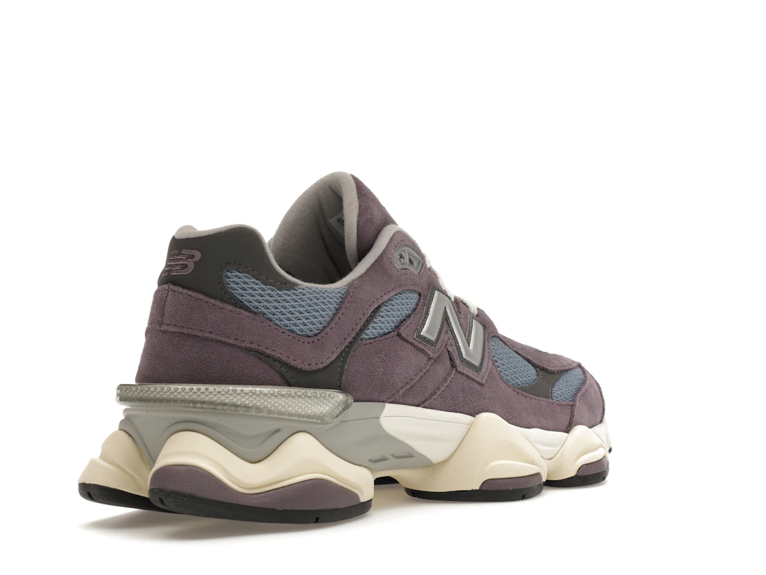Vue 32 de New Balance 9060 Shadow Purple