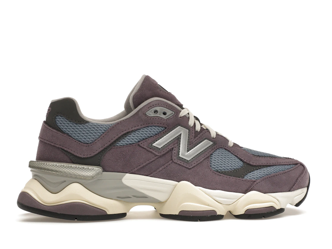 Vue 36 de New Balance 9060 Shadow Purple