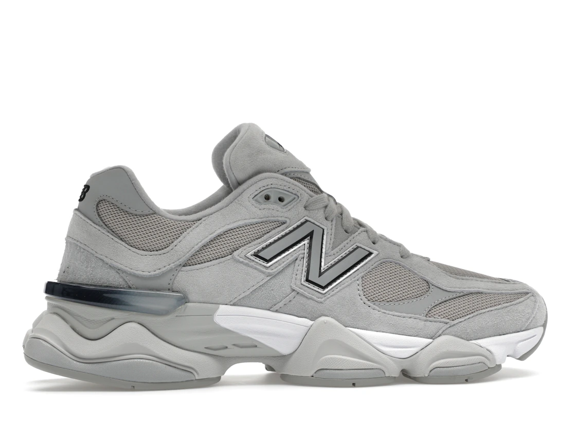 Vue 36 de New Balance 9060 Silver Metallic Grey