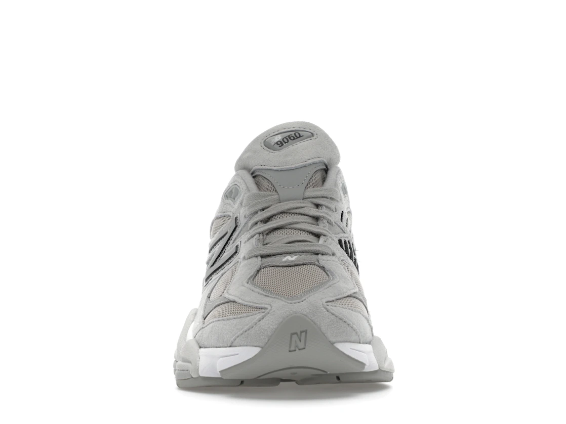 Vue 10 de New Balance 9060 Silver Metallic Grey
