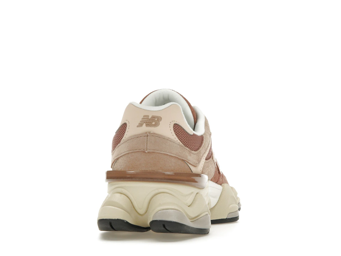 Vue 29 de New Balance 9060 Sparrow Flat Taupe