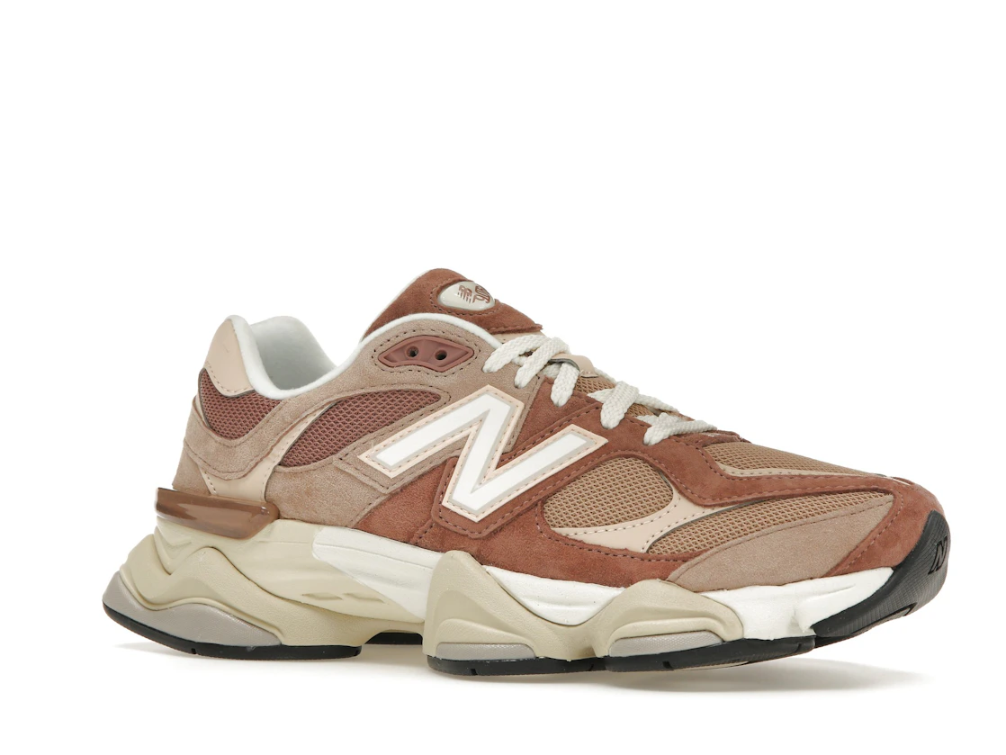 Vue 4 de New Balance 9060 Sparrow Flat Taupe
