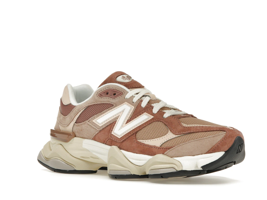 Vue 5 de New Balance 9060 Sparrow Flat Taupe