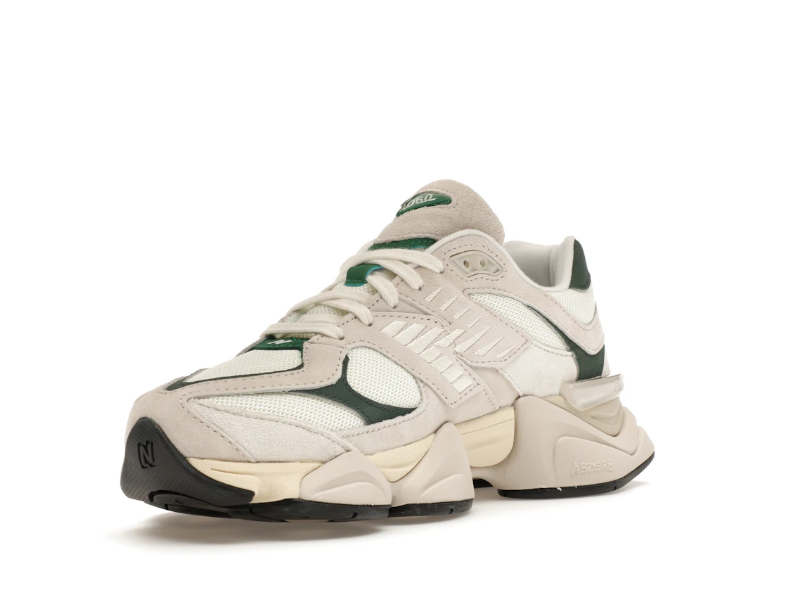 Vue 14 de New Balance 9060 Spruce Pack