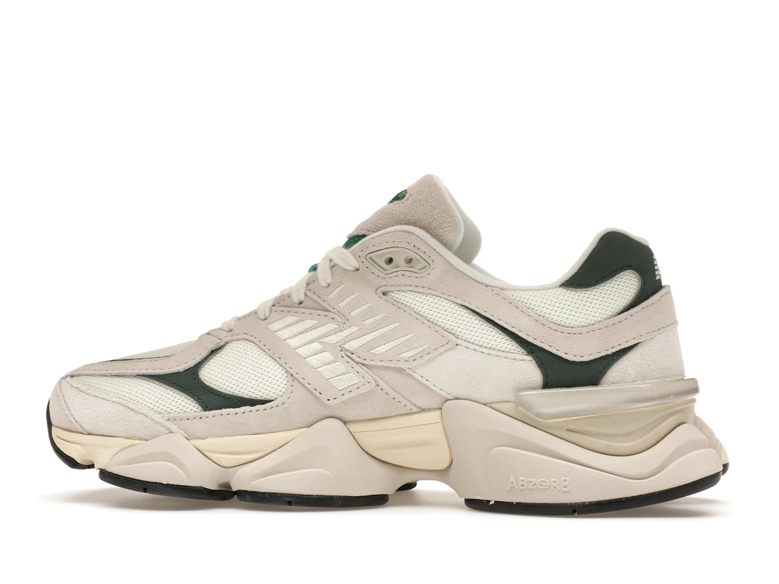 Vue 20 de New Balance 9060 Spruce Pack