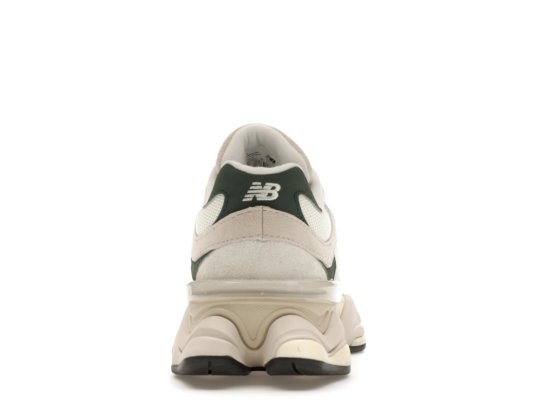 Vue 28 de New Balance 9060 Spruce Pack